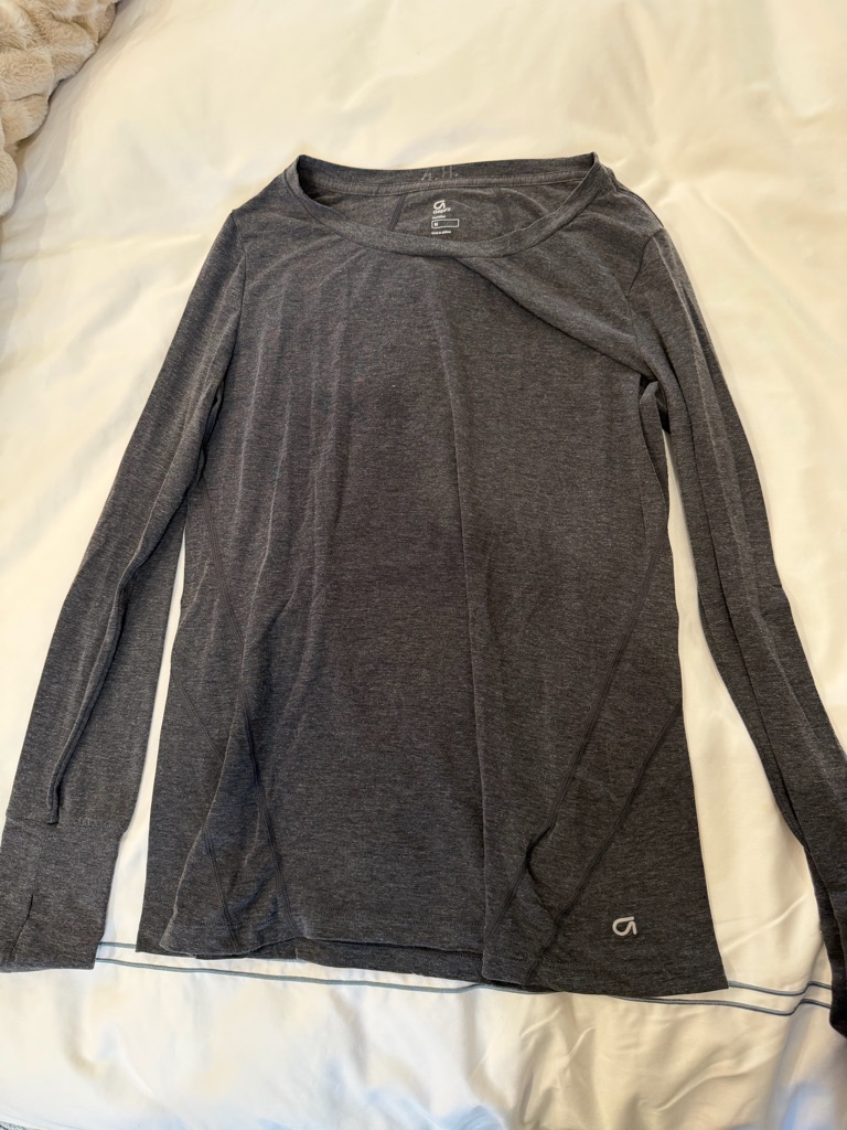 Gap Fit Heathered Dark Gray Long Sleeve Top